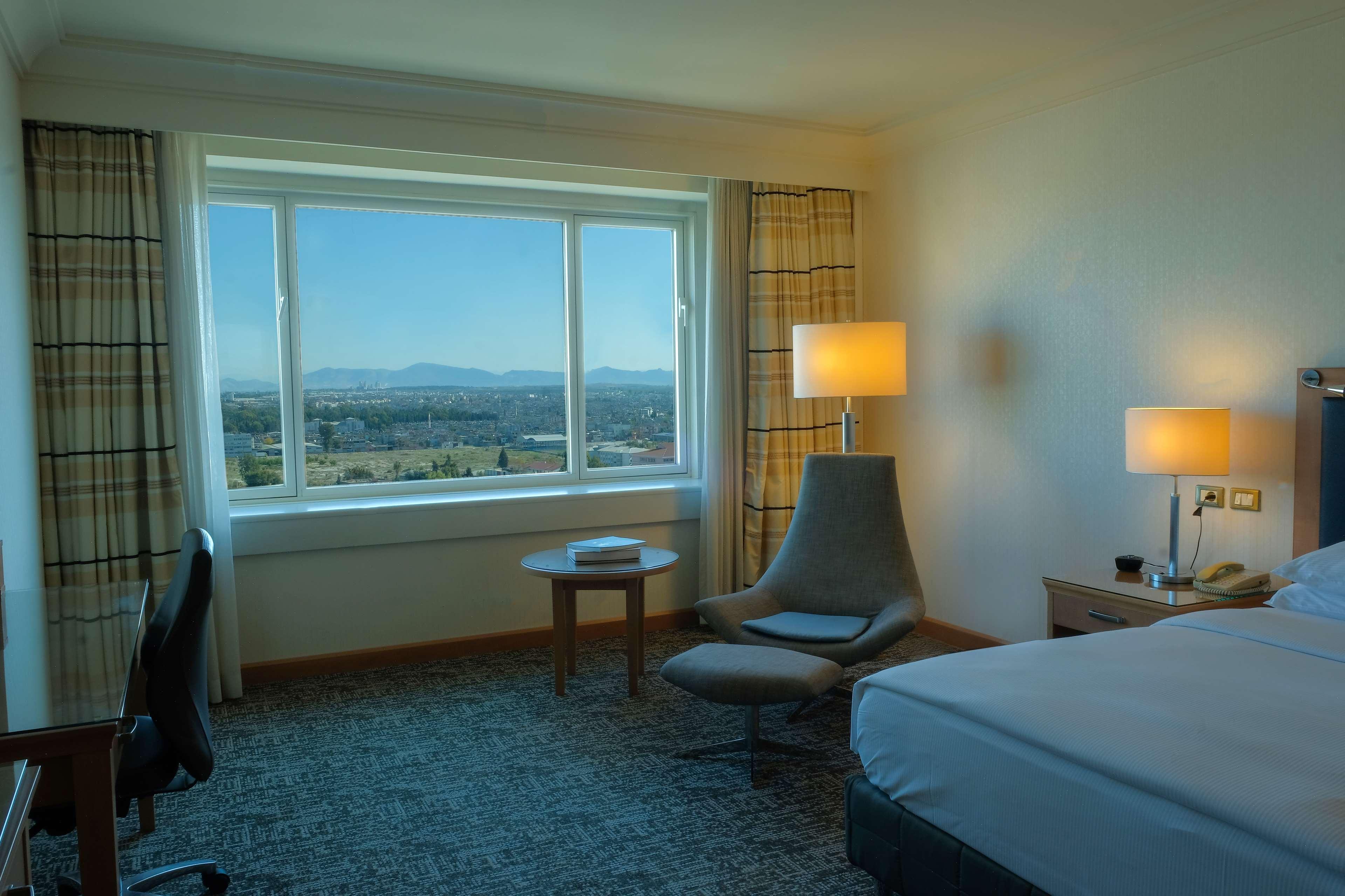 Adana Hiltonsa Hotel Екстер'єр фото