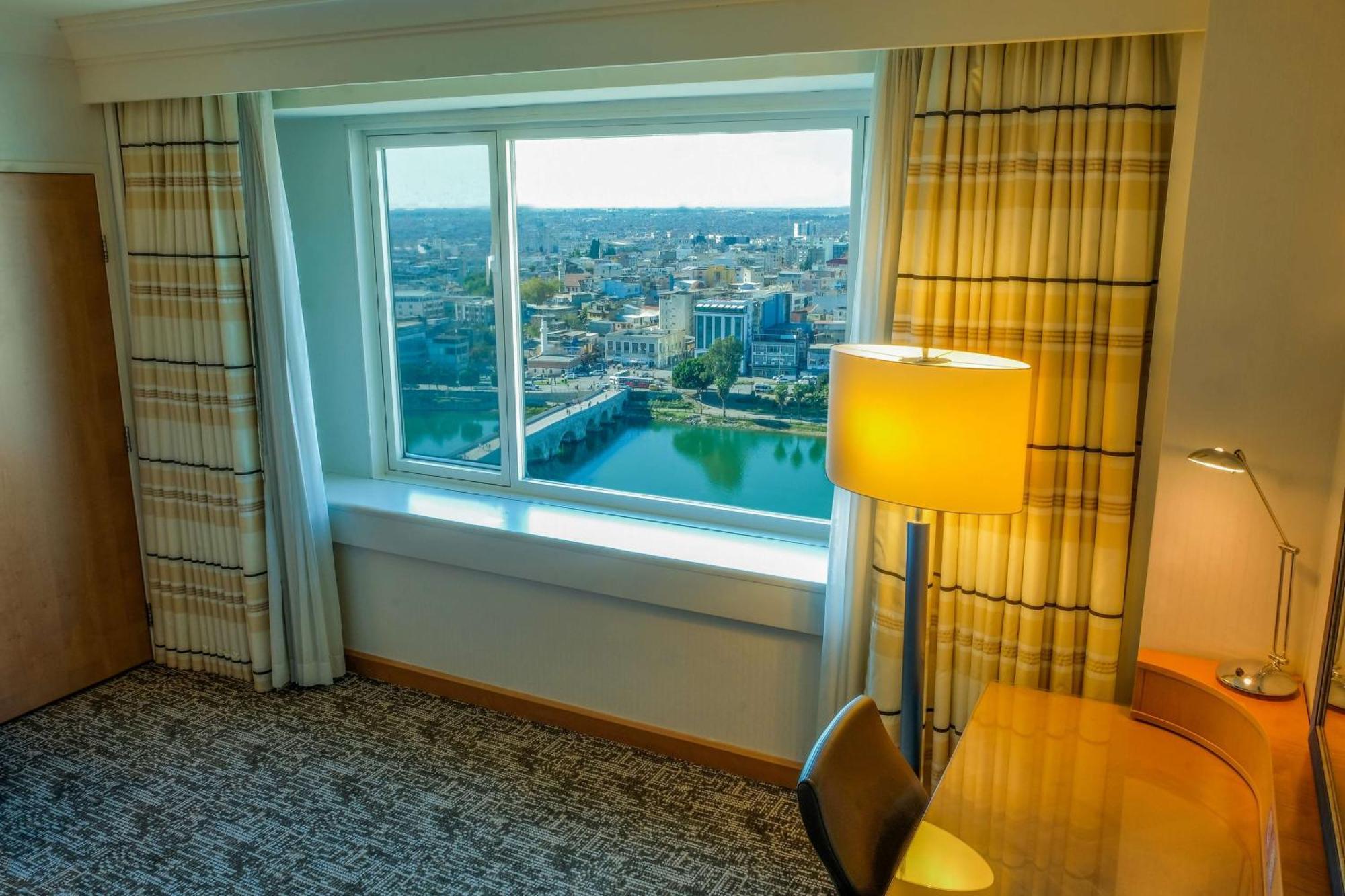 Adana Hiltonsa Hotel Екстер'єр фото