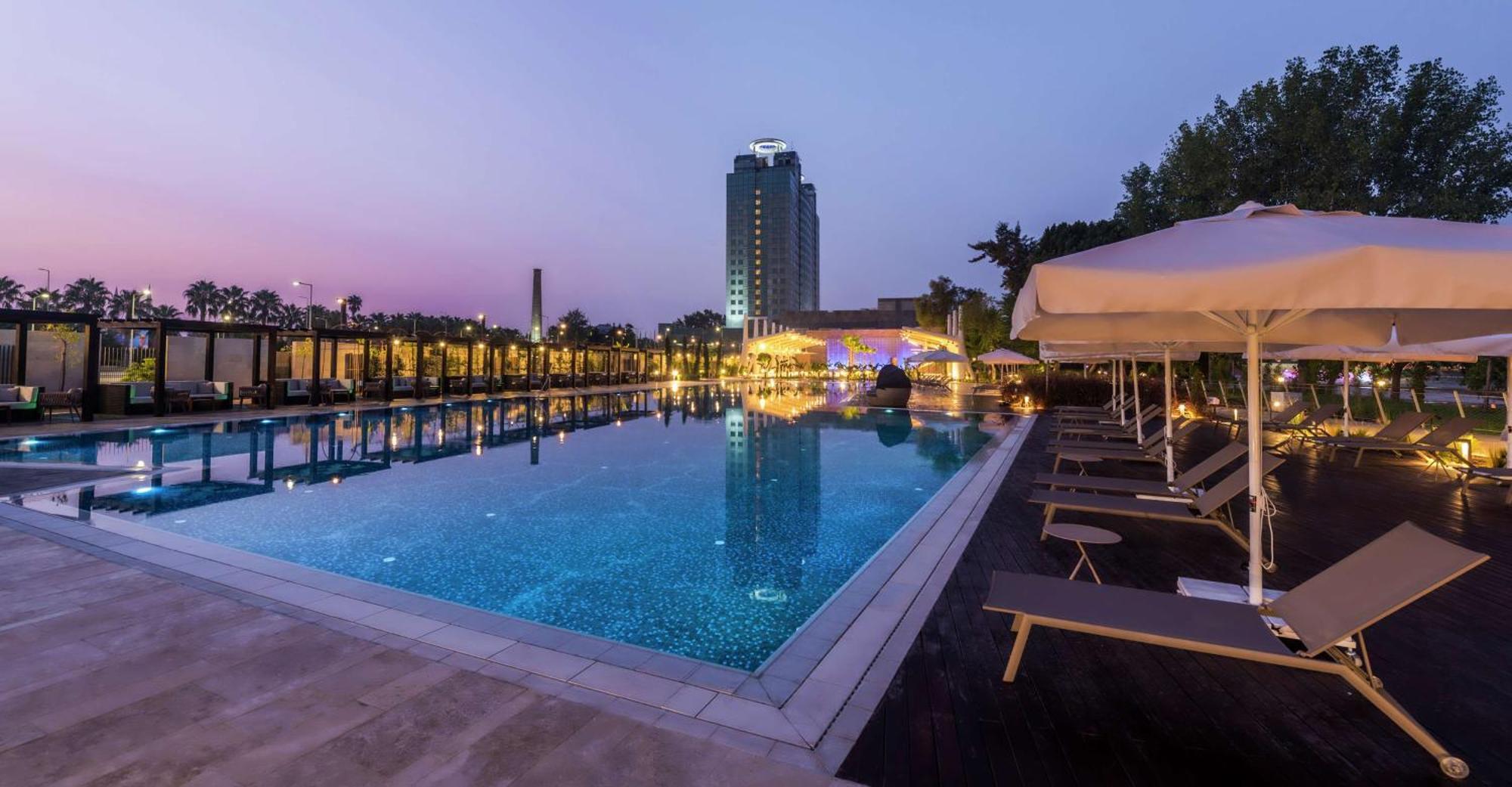 Adana Hiltonsa Hotel Екстер'єр фото